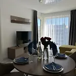 Mango - Fregatt 407
